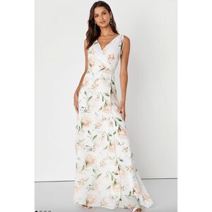 Lulus Romantic Possibilities White Floral Print Maxi Dress Summer Wedding Sz M